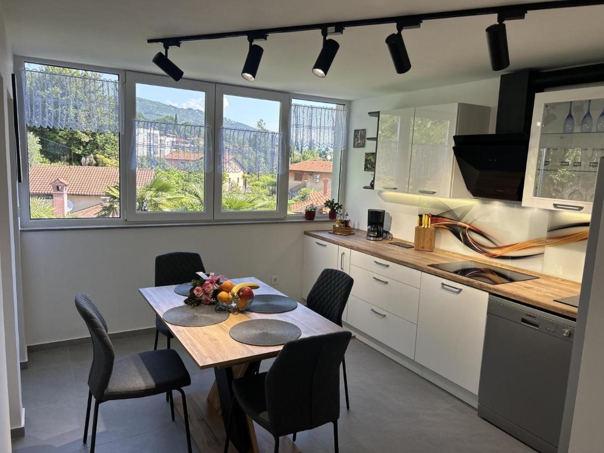 Apartment Toni Lovran Eksteriør billede
